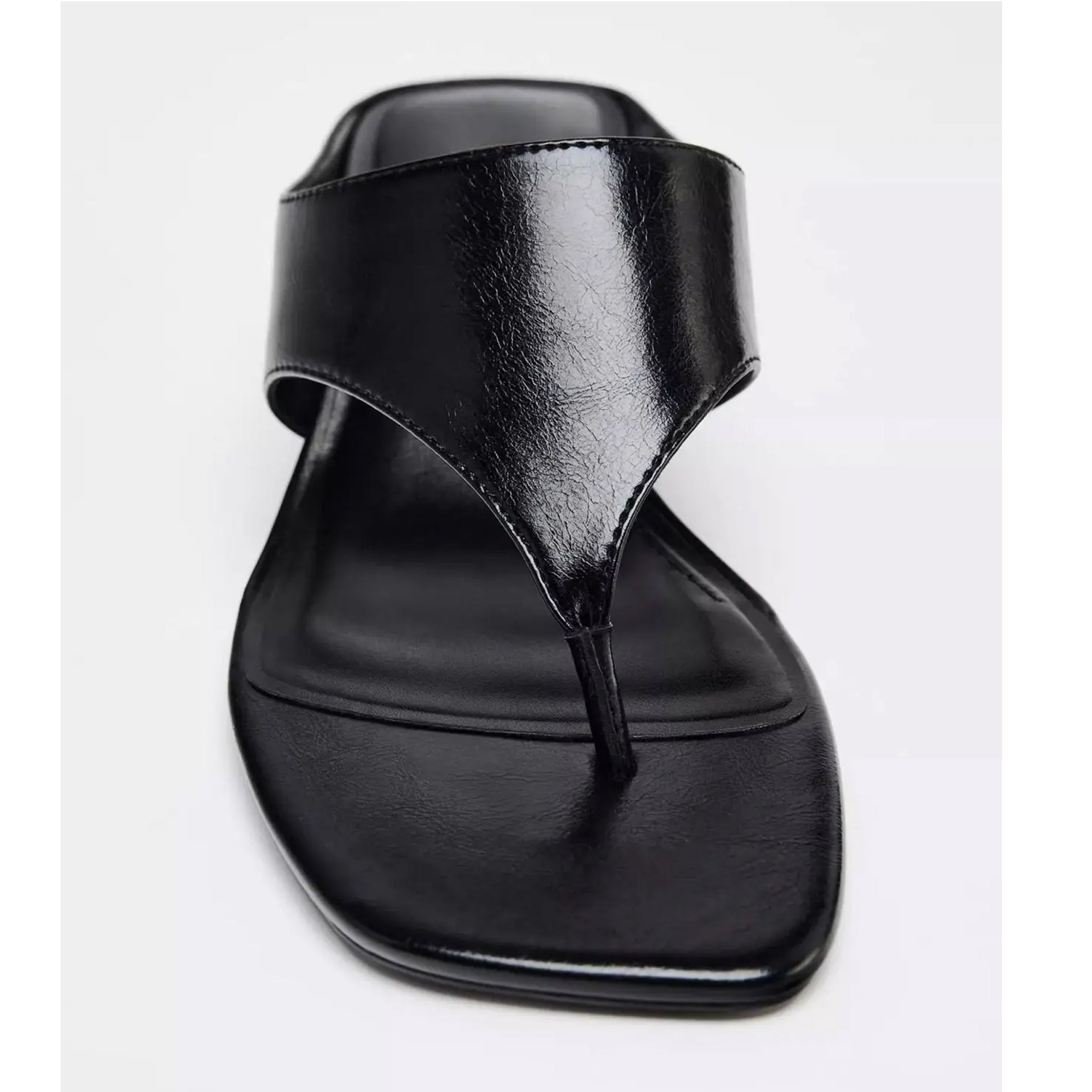 Isola Black